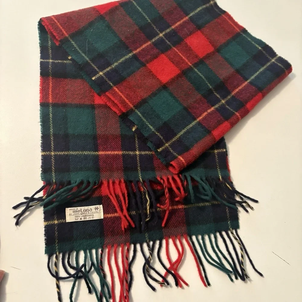 John Hanly & Co. Ireland Scarf 100% Lambswool Plaid Tartan Red Green Blue